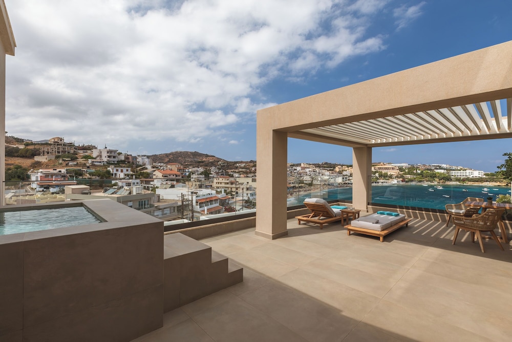 Castello Infinity Suites - Adults Only — Hotel rooms in Lygaria