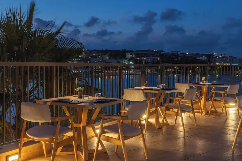 Castello Infinity Suites - Adults Only — Restaurant & bars in Lygaria