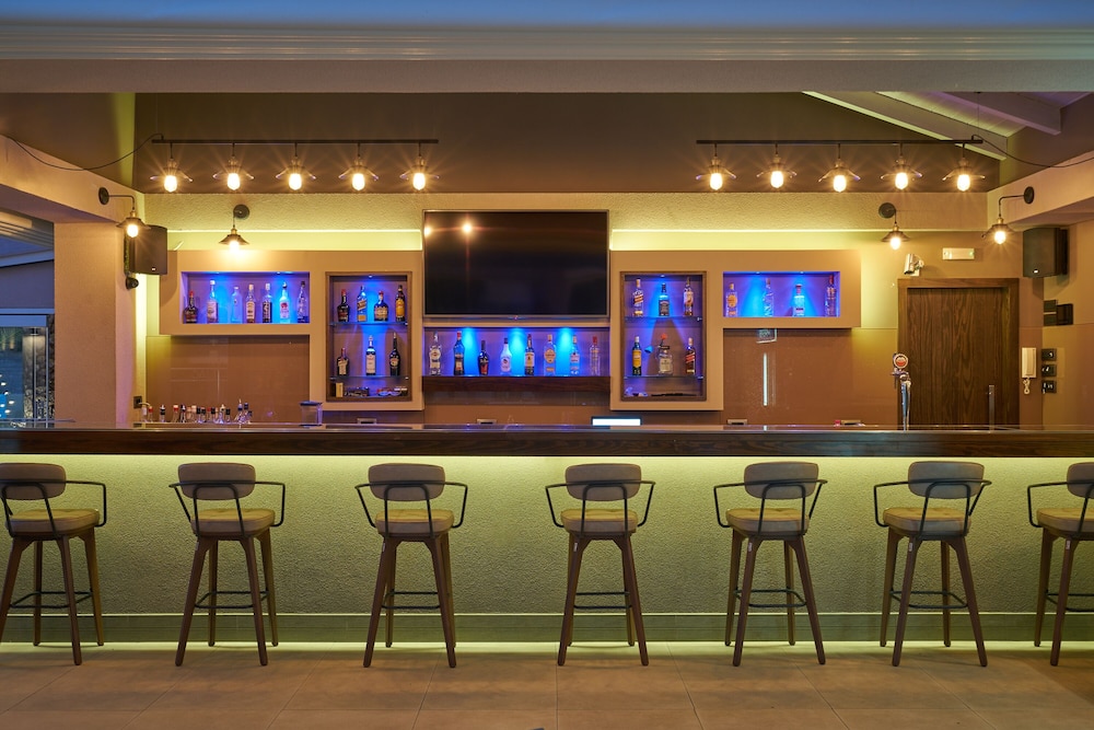 Ionion Blue Hotel — Restaurant & bars in Kalamaki (Zakynthos), Ionian Islands
