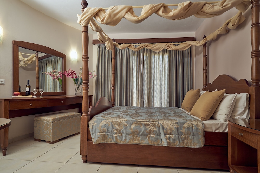 Ionion Blue Hotel — Hotel rooms in Kalamaki (Zakynthos), Ionian Islands