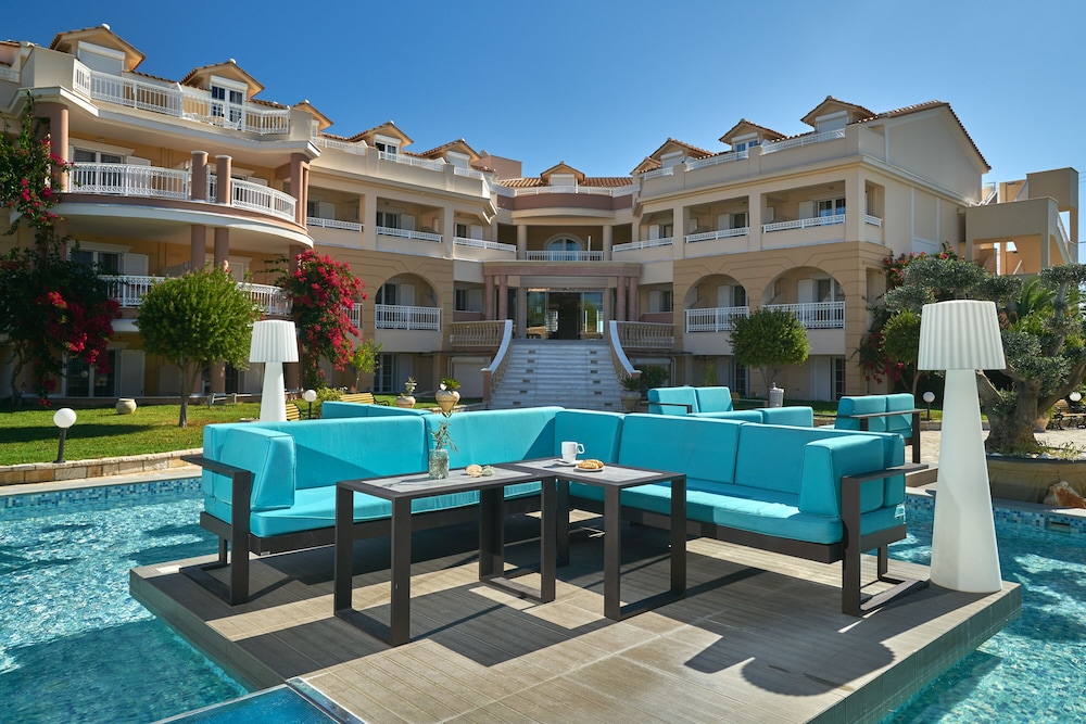 Ionion Blue Hotel — Hotel building in Kalamaki (Zakynthos), Ionian Islands