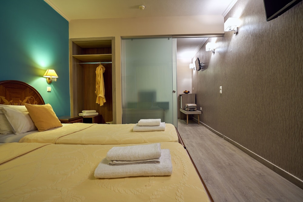 Ionion Blue Hotel — Hotel rooms in Kalamaki (Zakynthos), Ionian Islands