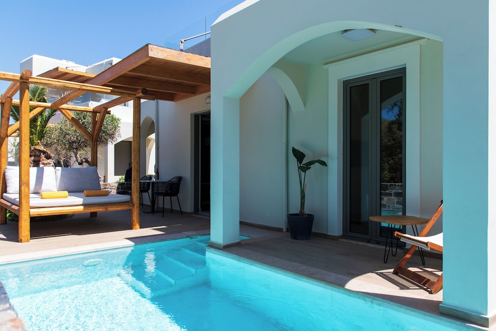 Malena Hotel & Suites - Adults Only by Omilos Hotels — Swimming pool in Gazi