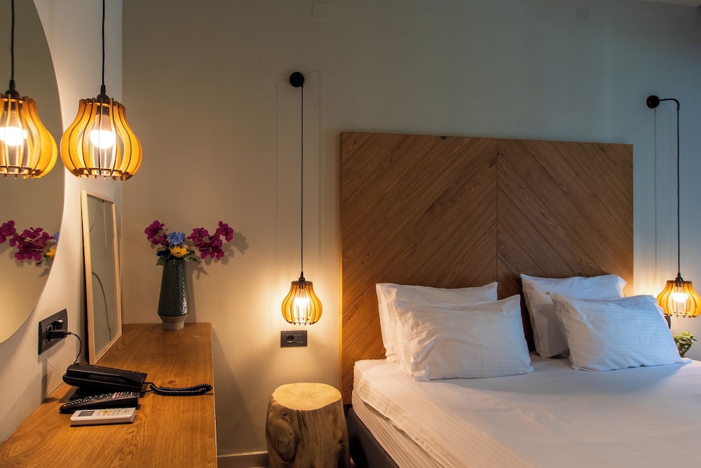 Malena Hotel & Suites - Adults Only by Omilos Hotels — Hotel rooms in Gazi