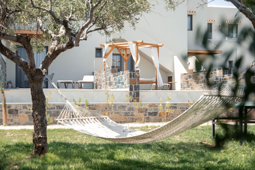 Malena Hotel & Suites - Adults Only by Omilos Hotels — Hotel building in Gazi