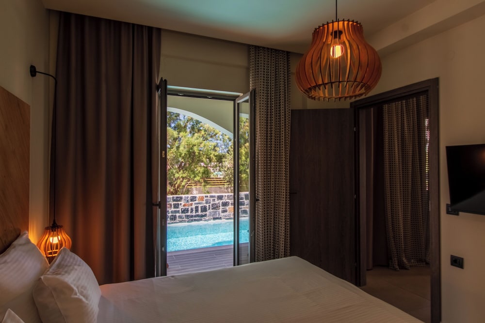 Malena Hotel & Suites - Adults Only by Omilos Hotels — Hotel rooms in Gazi