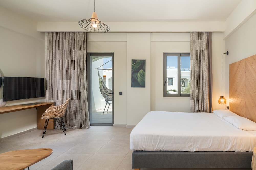Malena Hotel & Suites - Adults Only by Omilos Hotels — Hotel rooms in Gazi