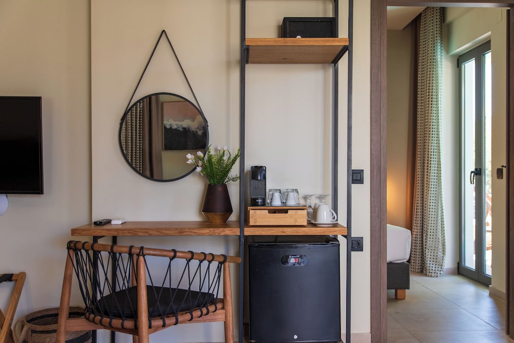 Malena Hotel & Suites - Adults Only by Omilos Hotels — Hotel rooms in Gazi