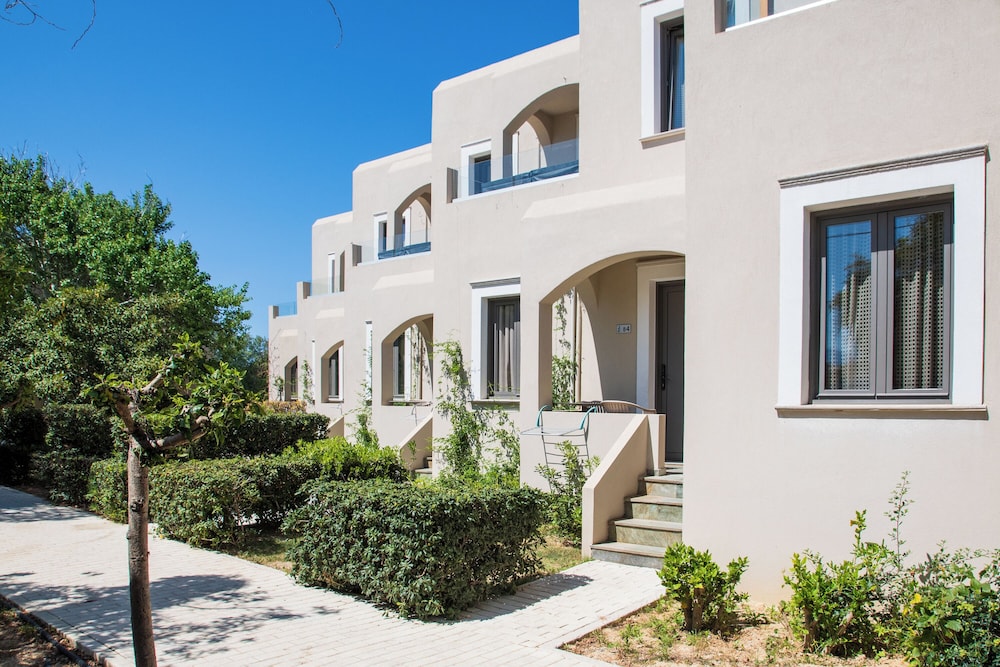 Malena Hotel & Suites - Adults Only by Omilos Hotels — Hotel building in Gazi