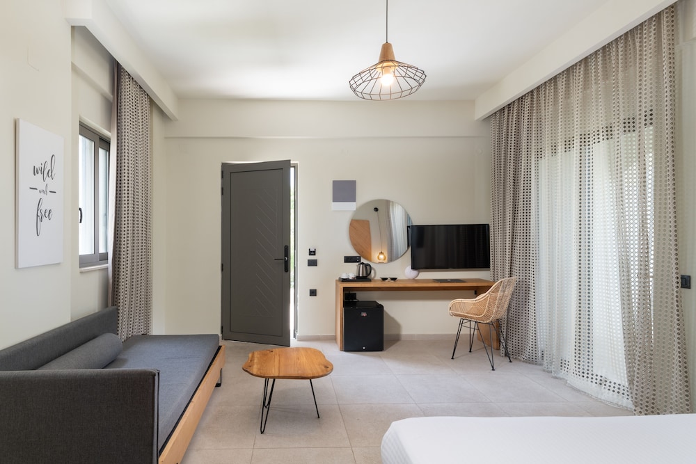 Malena Hotel & Suites - Adults Only by Omilos Hotels — Hotel rooms in Gazi