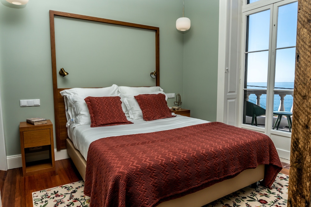 1905 Zino's Palace — Hotel rooms in Ponta do Sol, Madeira