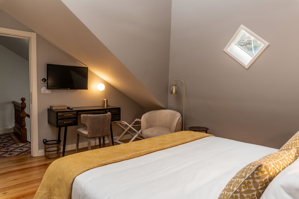 1905 Zino's Palace — Hotel rooms in Ponta do Sol, Madeira