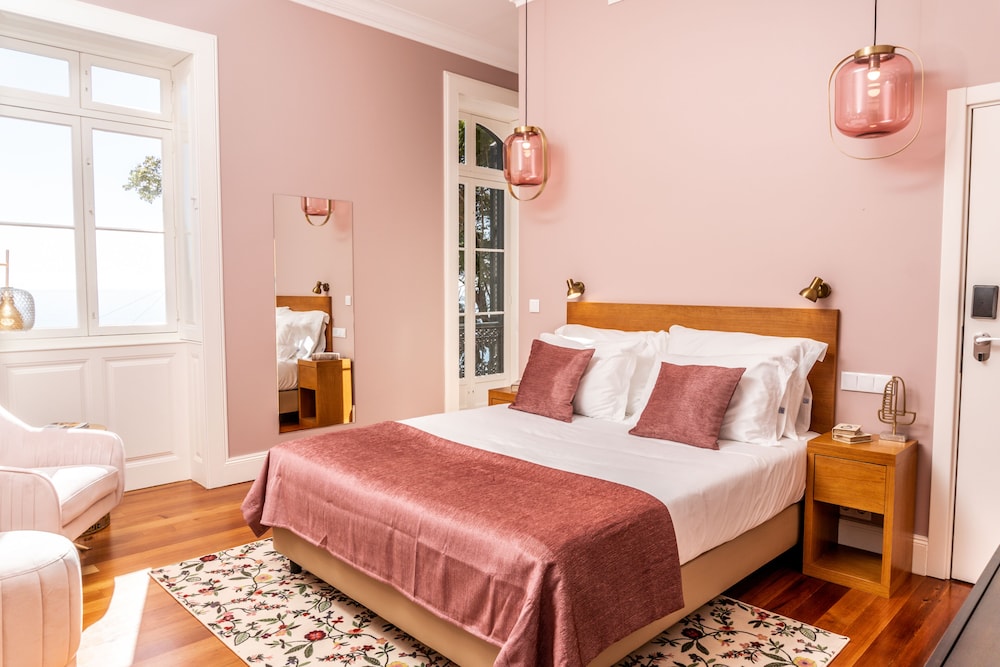 1905 Zino's Palace — Hotel rooms in Ponta do Sol, Madeira
