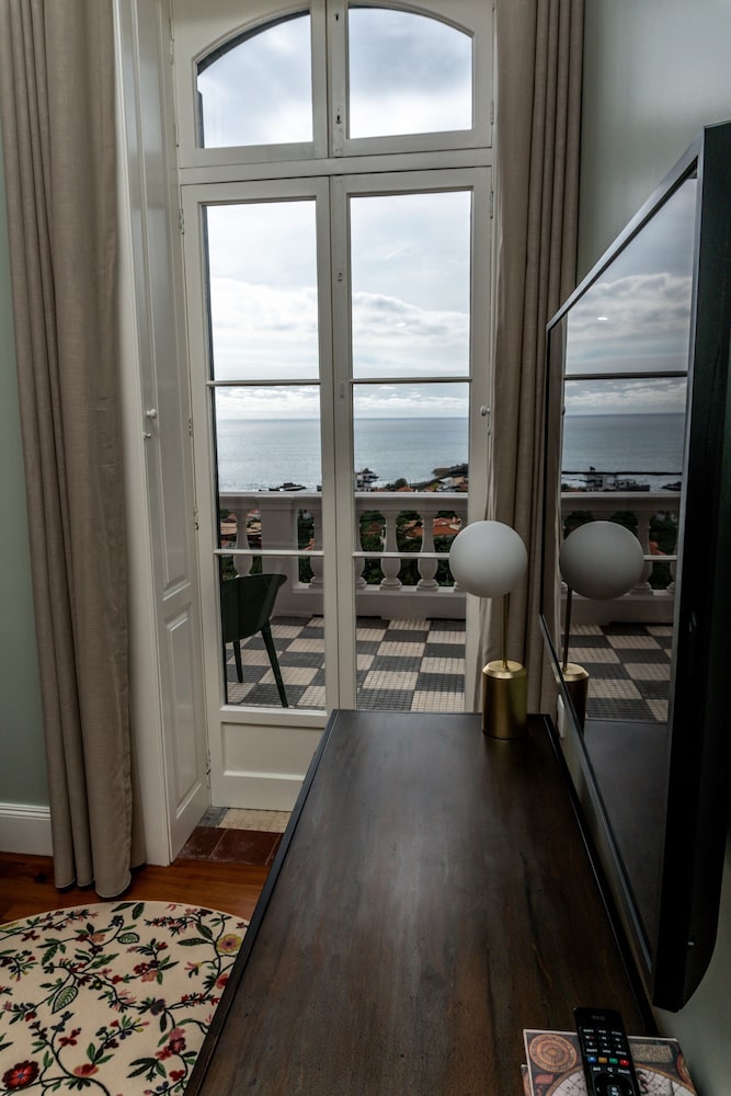 1905 Zino's Palace — Hotel rooms in Ponta do Sol, Madeira