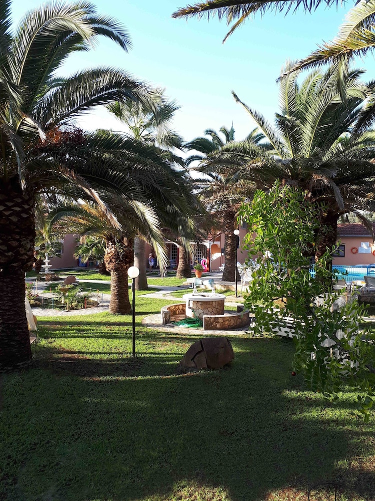 ABC Sweet Home — Hotel building in Sidari, Ionian Islands