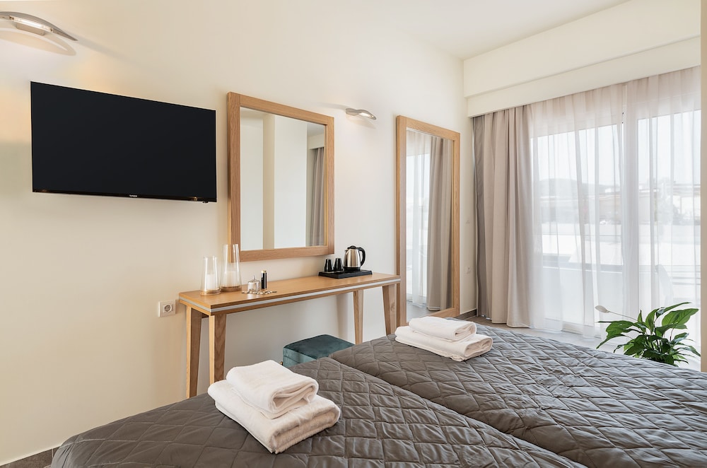 Elia Platanias — Hotel rooms in Platanias
