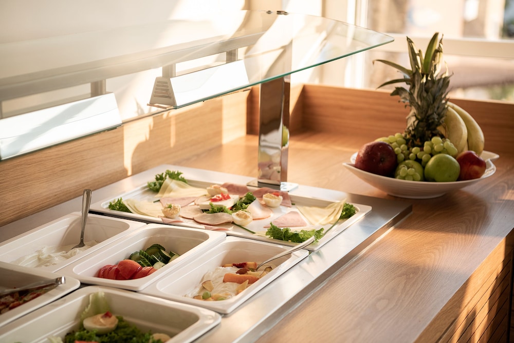 Elia Platanias — Restaurant & bars in Platanias