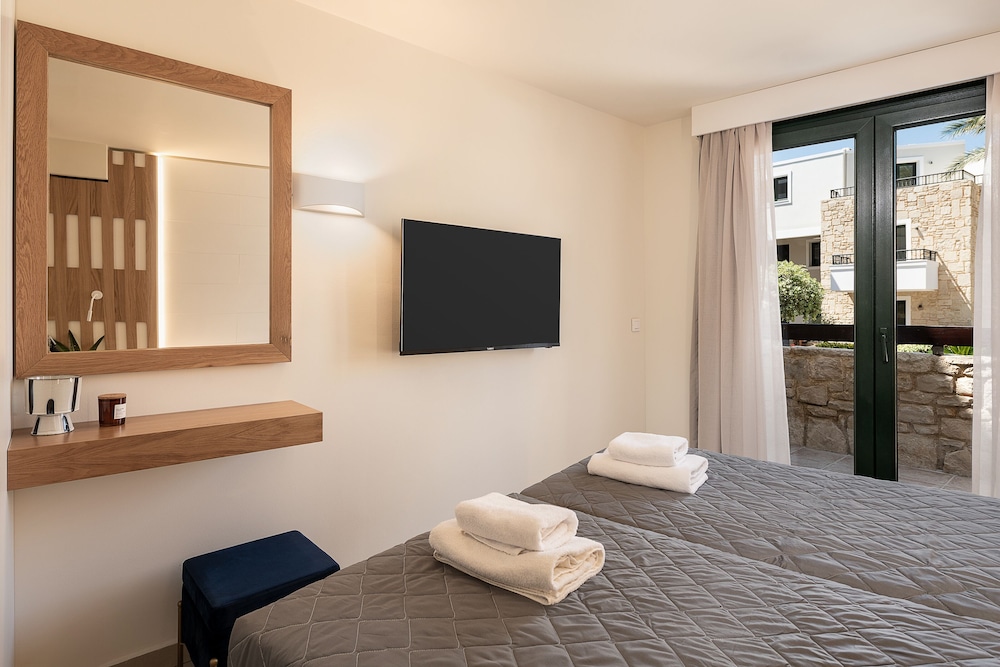 Elia Platanias — Hotel rooms in Platanias