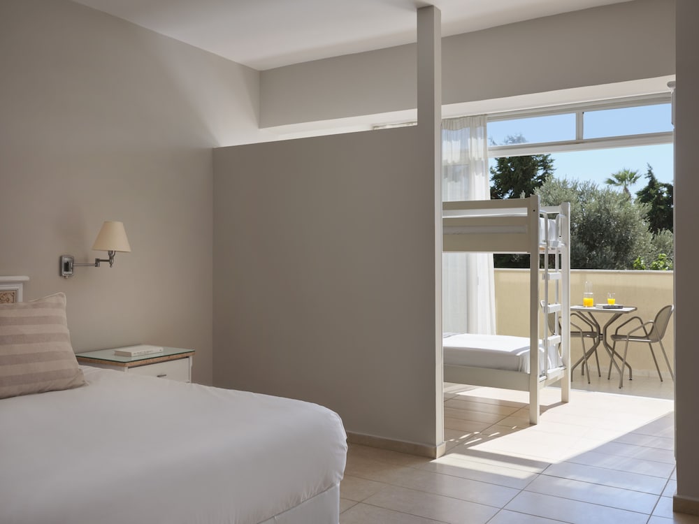 Atlantica Princess Hotel — Hotel rooms in Ialyssos, South Aegean