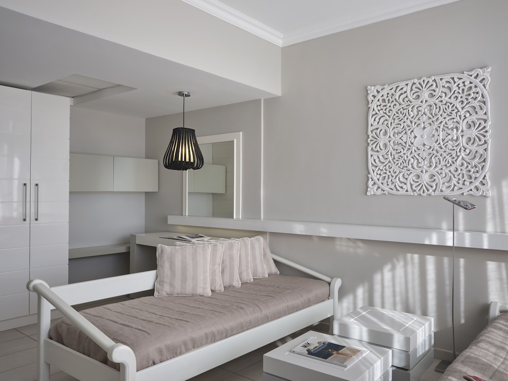 Atlantica Princess Hotel — Hotel rooms in Ialyssos, South Aegean