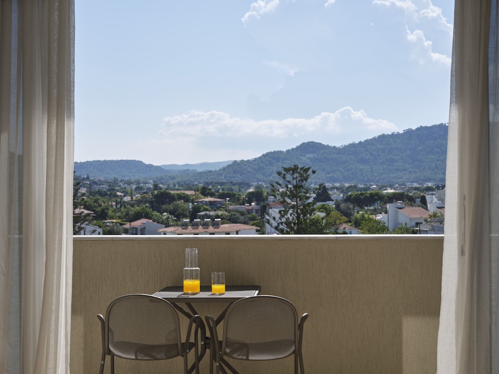Atlantica Princess Hotel — Hotel rooms in Ialyssos, South Aegean