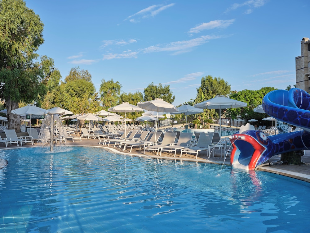 Atlantica Princess Hotel — Swimming pool in Ialyssos, South Aegean