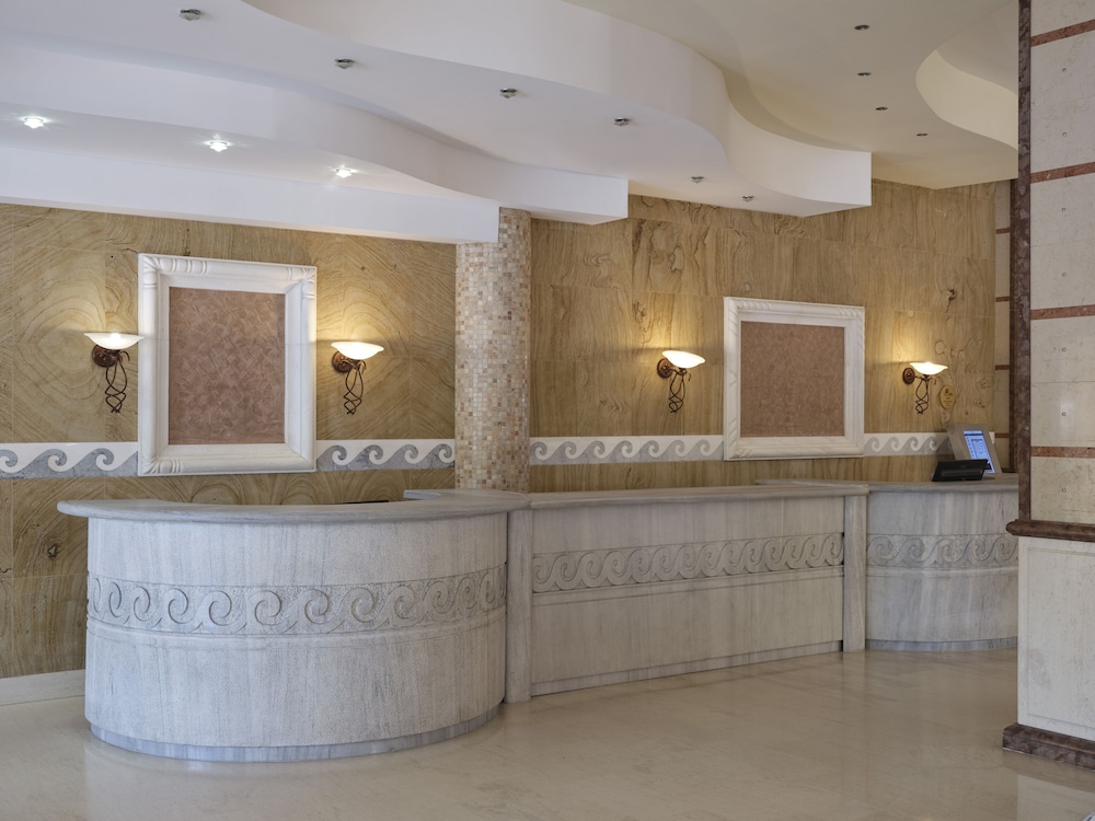Atlantica Princess Hotel — Hotel building in Ialyssos, South Aegean