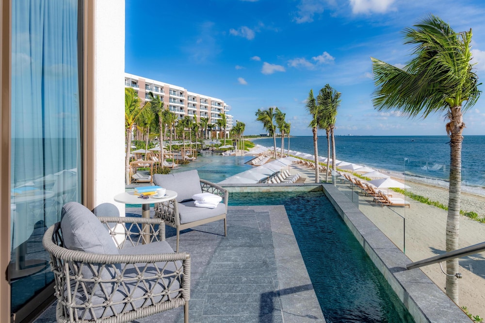 Waldorf Astoria Riviera Maya, an All-Inclusive Experience — Swimming pool in Puerto Morelos, Quintana Roo