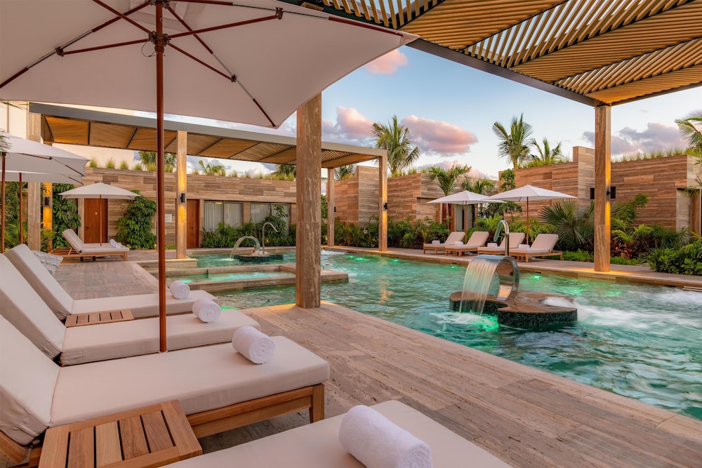 Waldorf Astoria Riviera Maya, an All-Inclusive Experience — Swimming pool in Puerto Morelos, Quintana Roo
