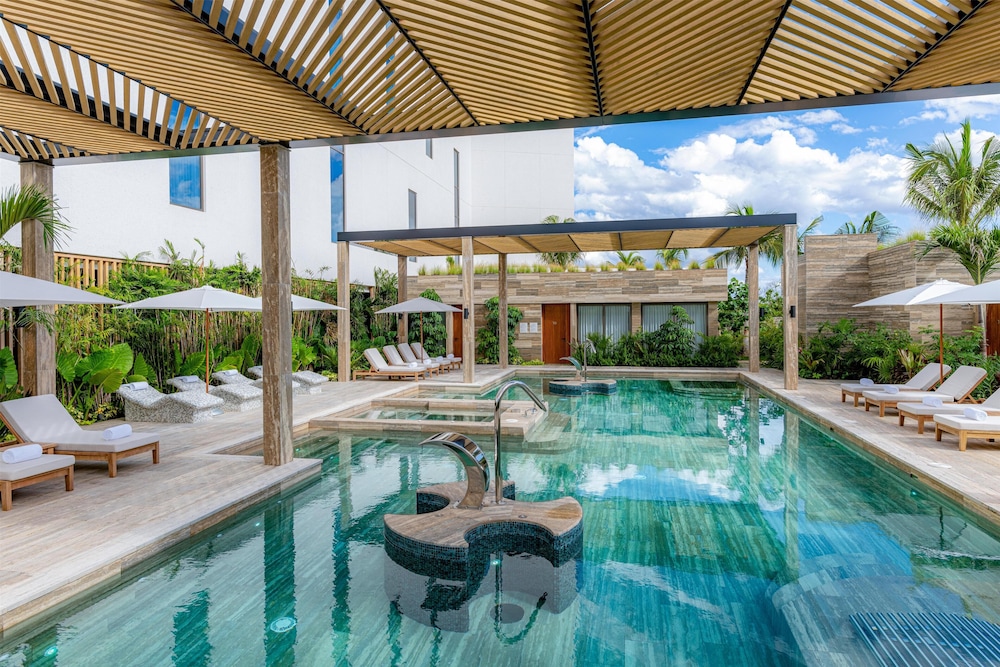 Waldorf Astoria Riviera Maya, an All-Inclusive Experience — Swimming pool in Puerto Morelos, Quintana Roo