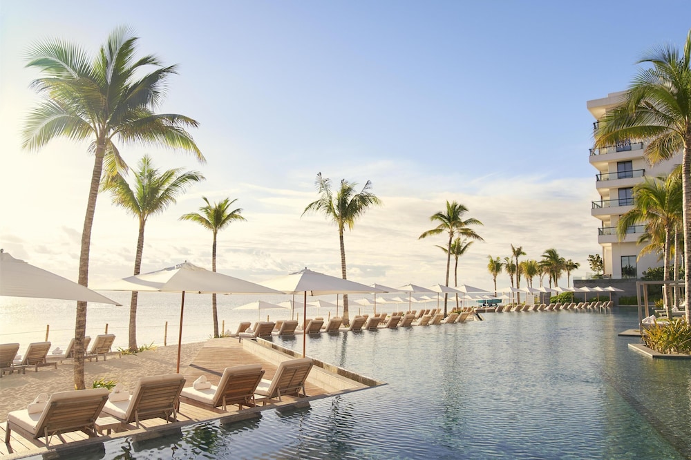 Waldorf Astoria Riviera Maya, an All-Inclusive Experience — Swimming pool in Puerto Morelos, Quintana Roo