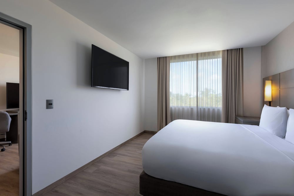 Residence Inn by Marriott Cancun Hotel Zone — Hotel rooms in Cancun, Quintana Roo