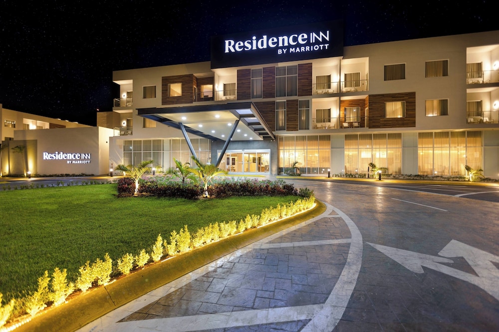 Residence Inn by Marriott Cancun Hotel Zone — Hotel building in Cancun, Quintana Roo