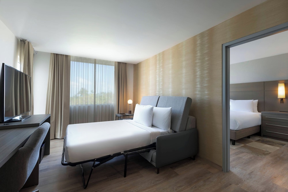 Residence Inn by Marriott Cancun Hotel Zone — Hotel rooms in Cancun, Quintana Roo