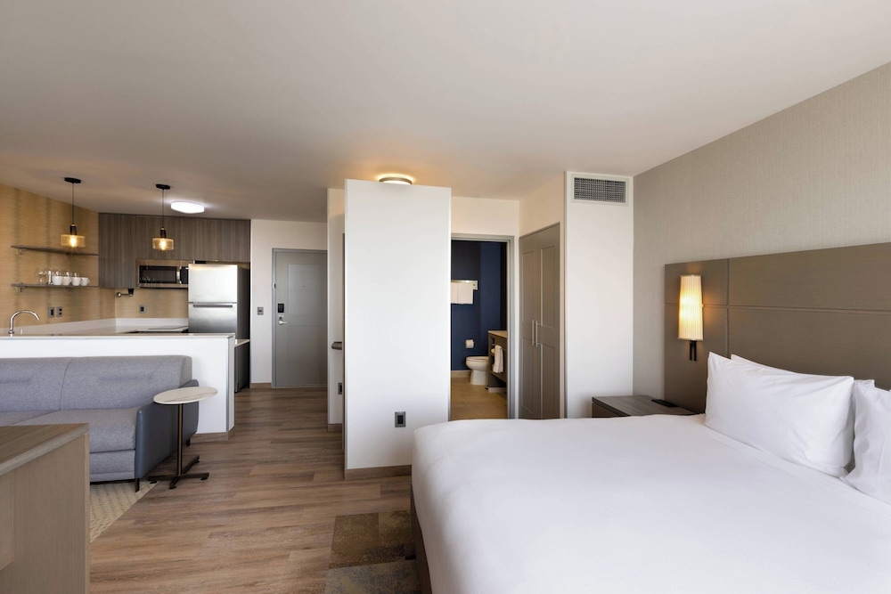 Residence Inn by Marriott Cancun Hotel Zone — Hotel rooms in Cancun, Quintana Roo