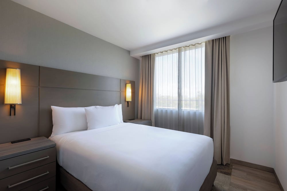 Residence Inn by Marriott Cancun Hotel Zone — Hotel rooms in Cancun, Quintana Roo