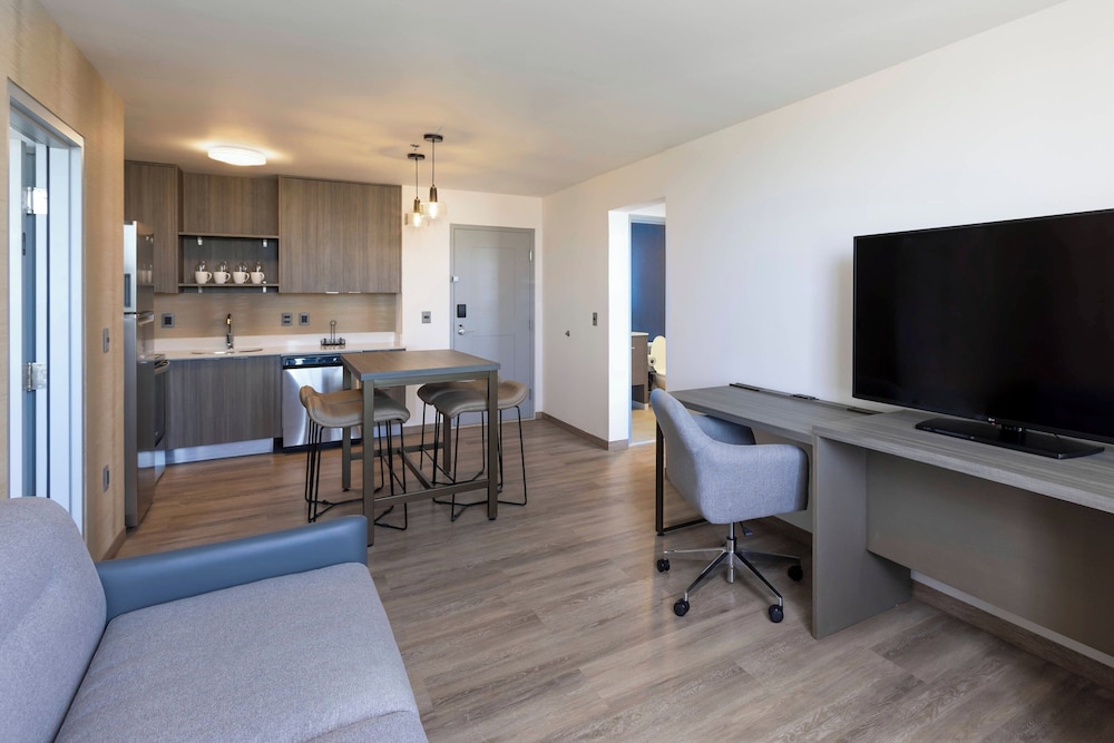 Residence Inn by Marriott Cancun Hotel Zone — Hotel rooms in Cancun, Quintana Roo