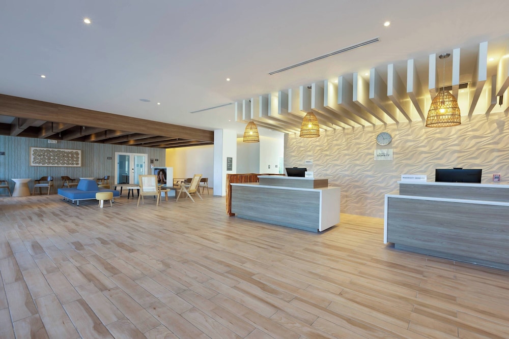 Residence Inn by Marriott Cancun Hotel Zone — Hotel building in Cancun, Quintana Roo