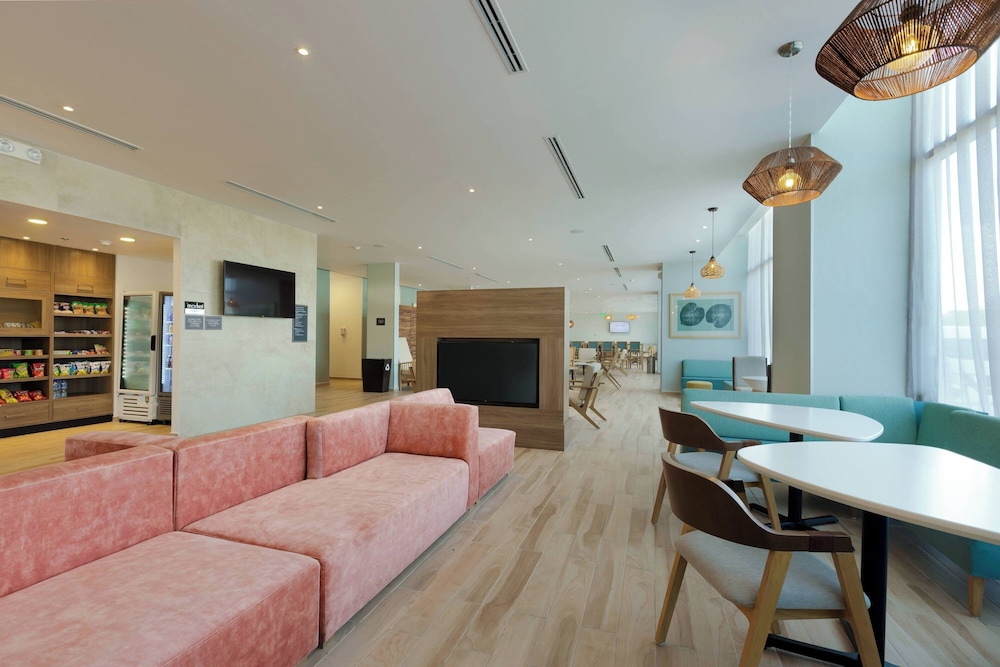 Residence Inn by Marriott Cancun Hotel Zone — Restaurant & bars in Cancun, Quintana Roo