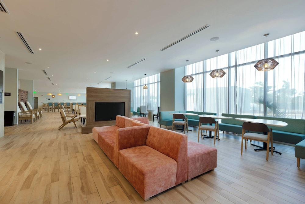 Residence Inn by Marriott Cancun Hotel Zone — Restaurant & bars in Cancun, Quintana Roo