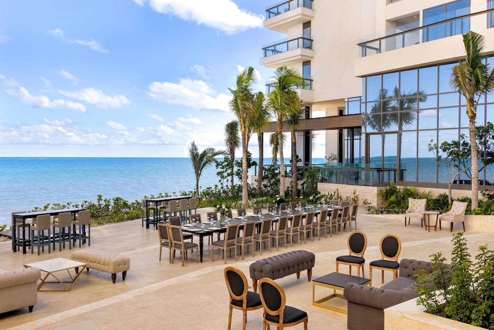 Hilton Cancun, an All-Inclusive Resort — Restaurant & bars in Puerto Morelos, Quintana Roo