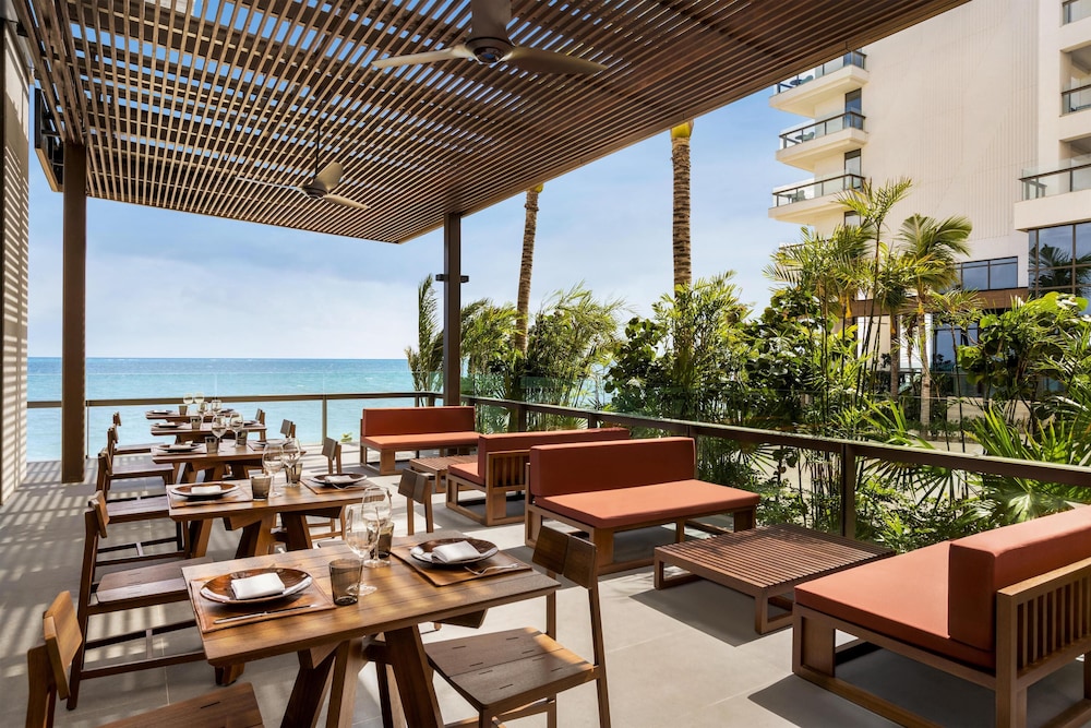 Hilton Cancun, an All-Inclusive Resort — Restaurant & bars in Puerto Morelos, Quintana Roo