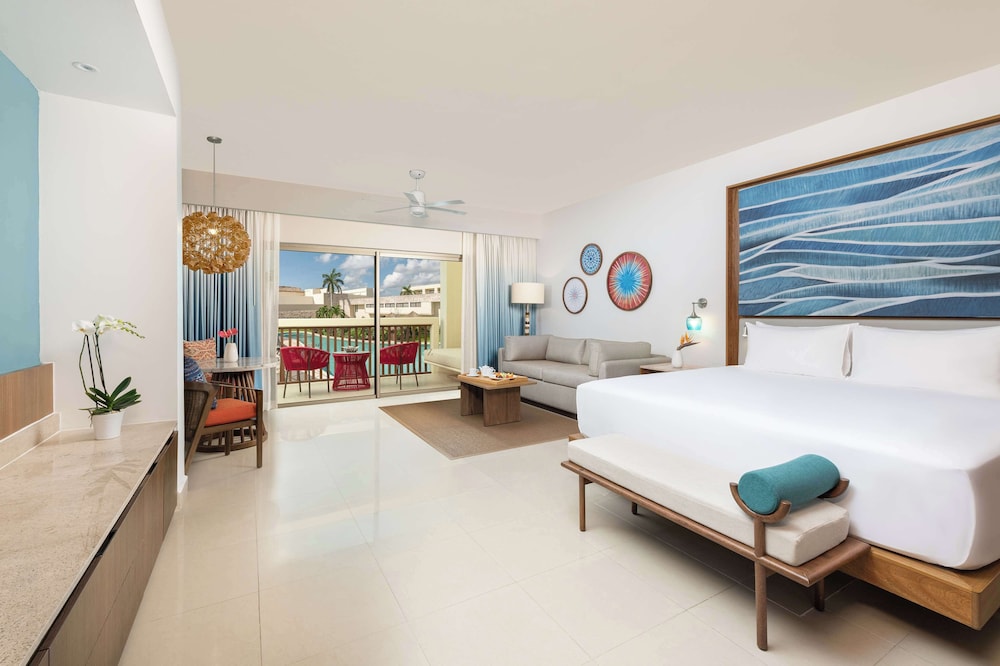Dreams Puerto Morelos Resort & Spa - All Inclusive — Hotel rooms in Puerto Morelos, Quintana Roo