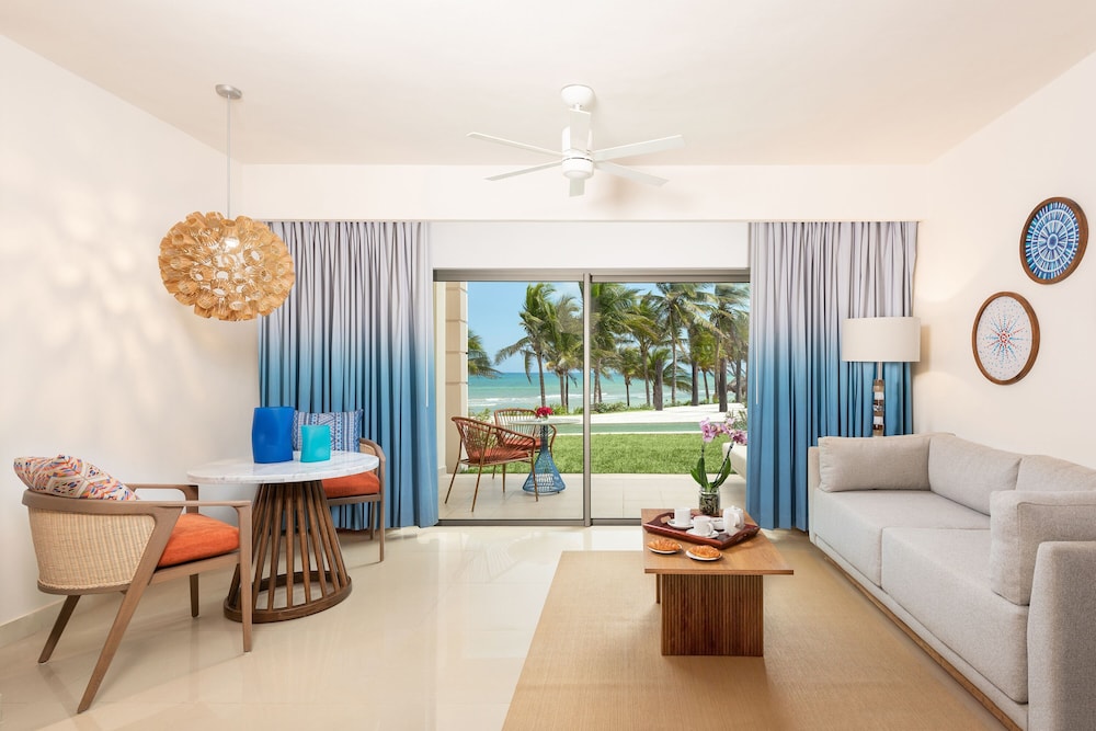 Dreams Puerto Morelos Resort & Spa - All Inclusive — Hotel rooms in Puerto Morelos, Quintana Roo