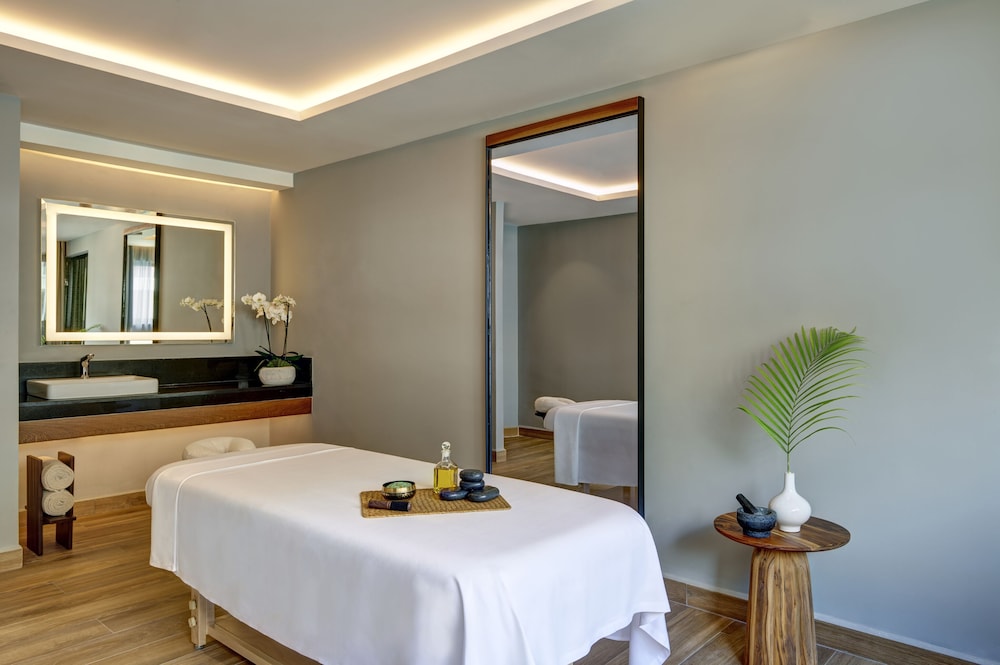 Dreams Puerto Morelos Resort & Spa - All Inclusive — Hotel rooms in Puerto Morelos, Quintana Roo