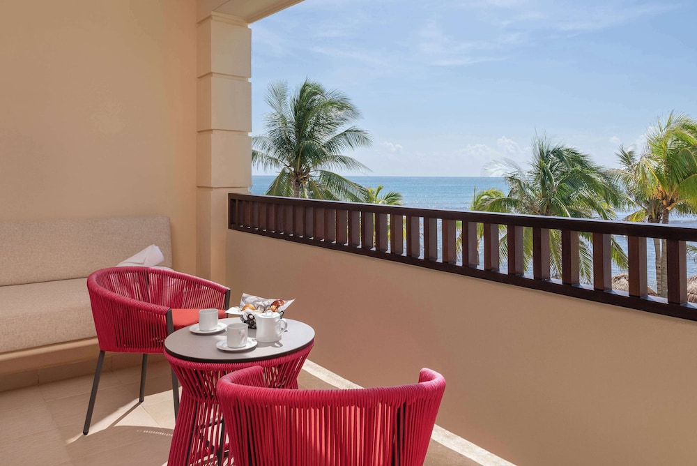 Dreams Puerto Morelos Resort & Spa - All Inclusive — Hotel rooms in Puerto Morelos, Quintana Roo
