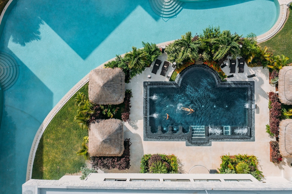 Dreams Puerto Morelos Resort & Spa - All Inclusive — Swimming pool in Puerto Morelos, Quintana Roo