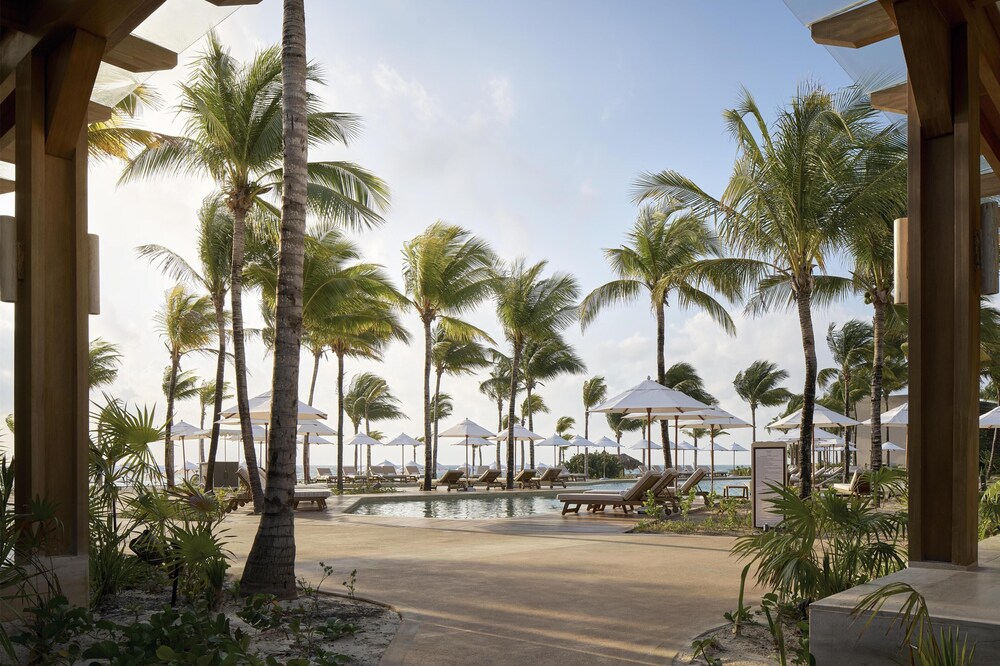 Alila Mayakoba by Hyatt — Swimming pool in Playa del Carmen, Quintana Roo