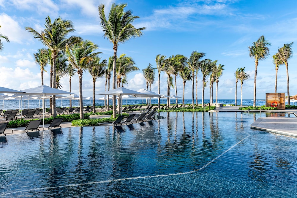 Hilton Tulum Riviera Maya All-Inclusive Resort — Swimming pool in Akumal, Quintana Roo