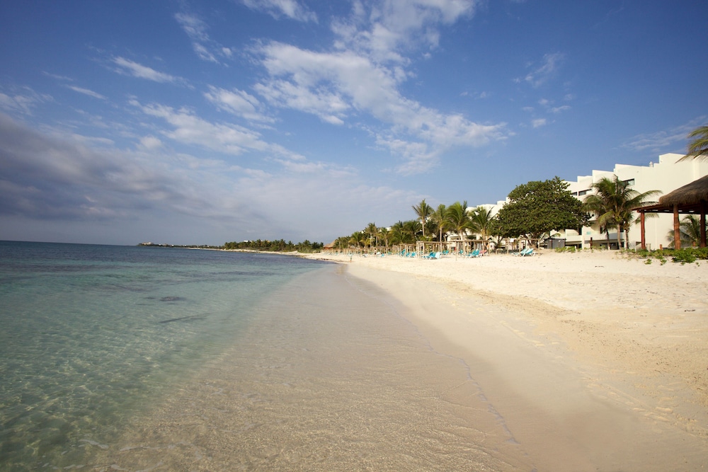 Akumal Bay Beach & Spa Resort All Inclusive — Beach in Akumal, Quintana Roo